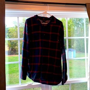 Vans navy and red men’s flannel